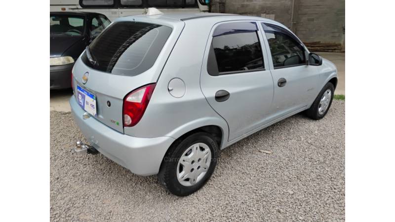 CHEVROLET - CELTA - 2011/2011 - Prata - R$ 27.500,00
