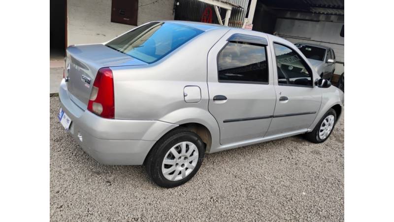 RENAULT - LOGAN - 2009/2009 - Prata - R$ 23.500,00