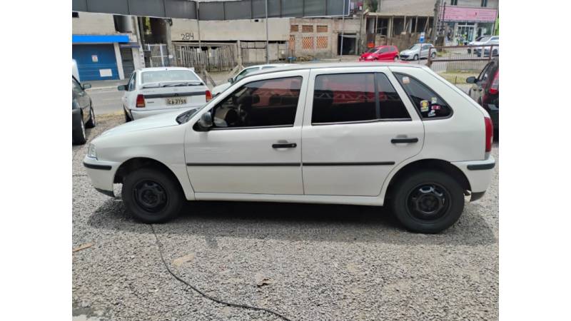VOLKSWAGEN - GOL - 2004/2004 - Branca - R$ 11.900,00
