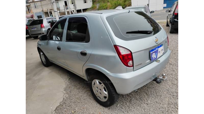 CHEVROLET - CELTA - 2011/2011 - Prata - R$ 27.500,00