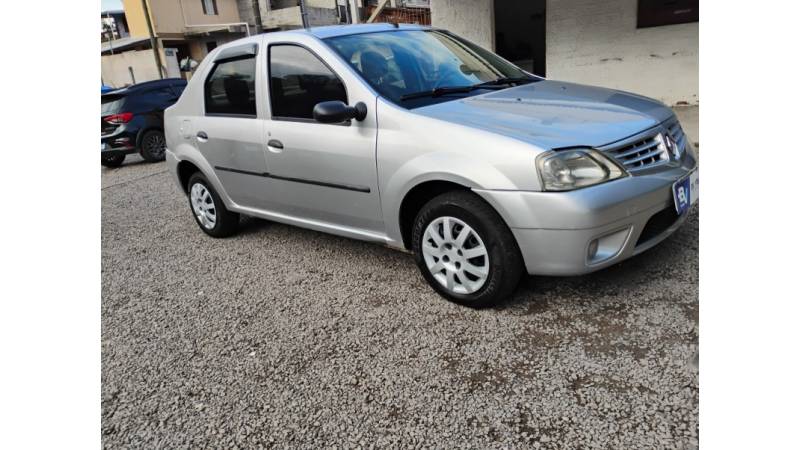 RENAULT - LOGAN - 2009/2009 - Prata - R$ 23.500,00