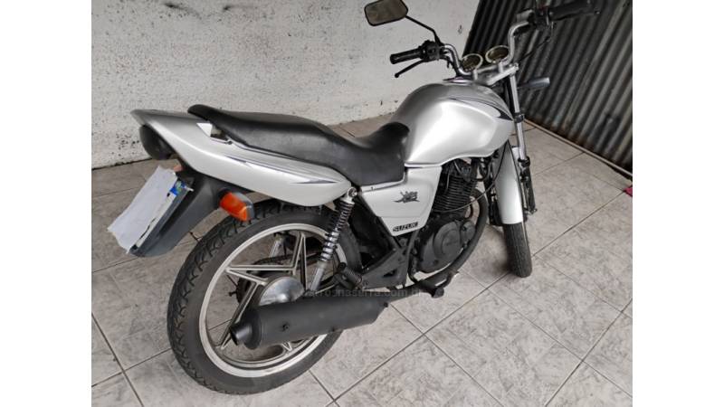 SUZUKI - YES - 2012/2012 - Prata - R$ 6.500,00