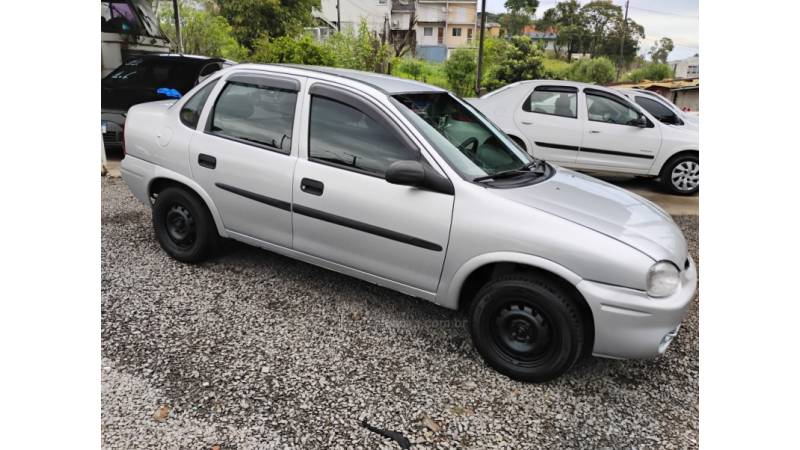 CHEVROLET - CORSA - 2003/2003 - Prata - R$ 17.500,00